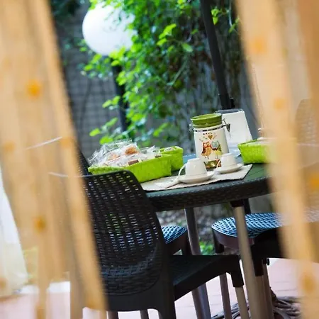 Domus Al Parco Guest House-3